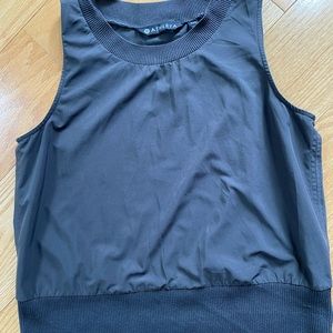 Athlete  olive top xs